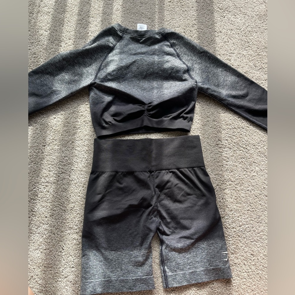 Gymshark ombré crop top & short matching set